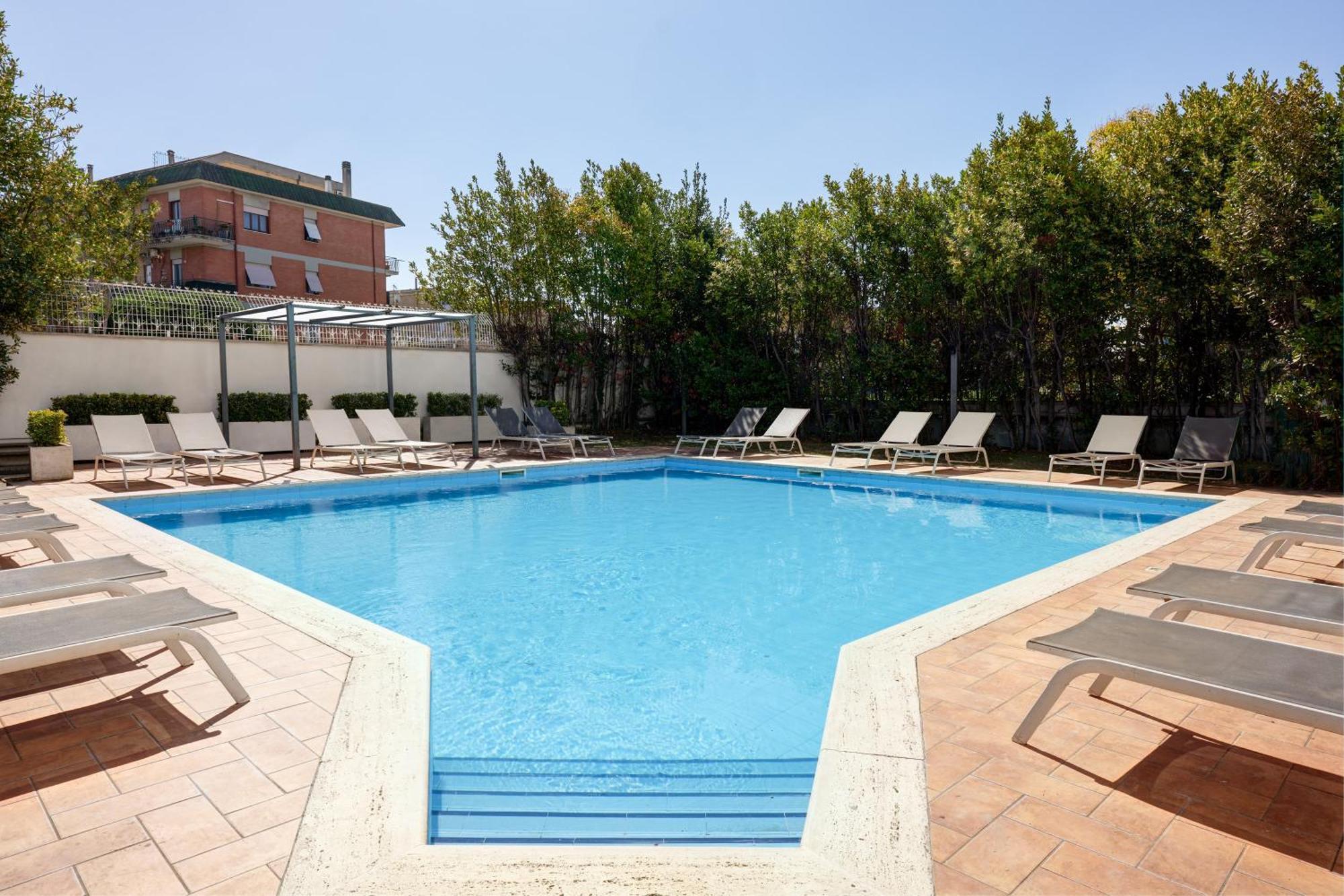 Hotel Roma Tor Vergata Luaran gambar